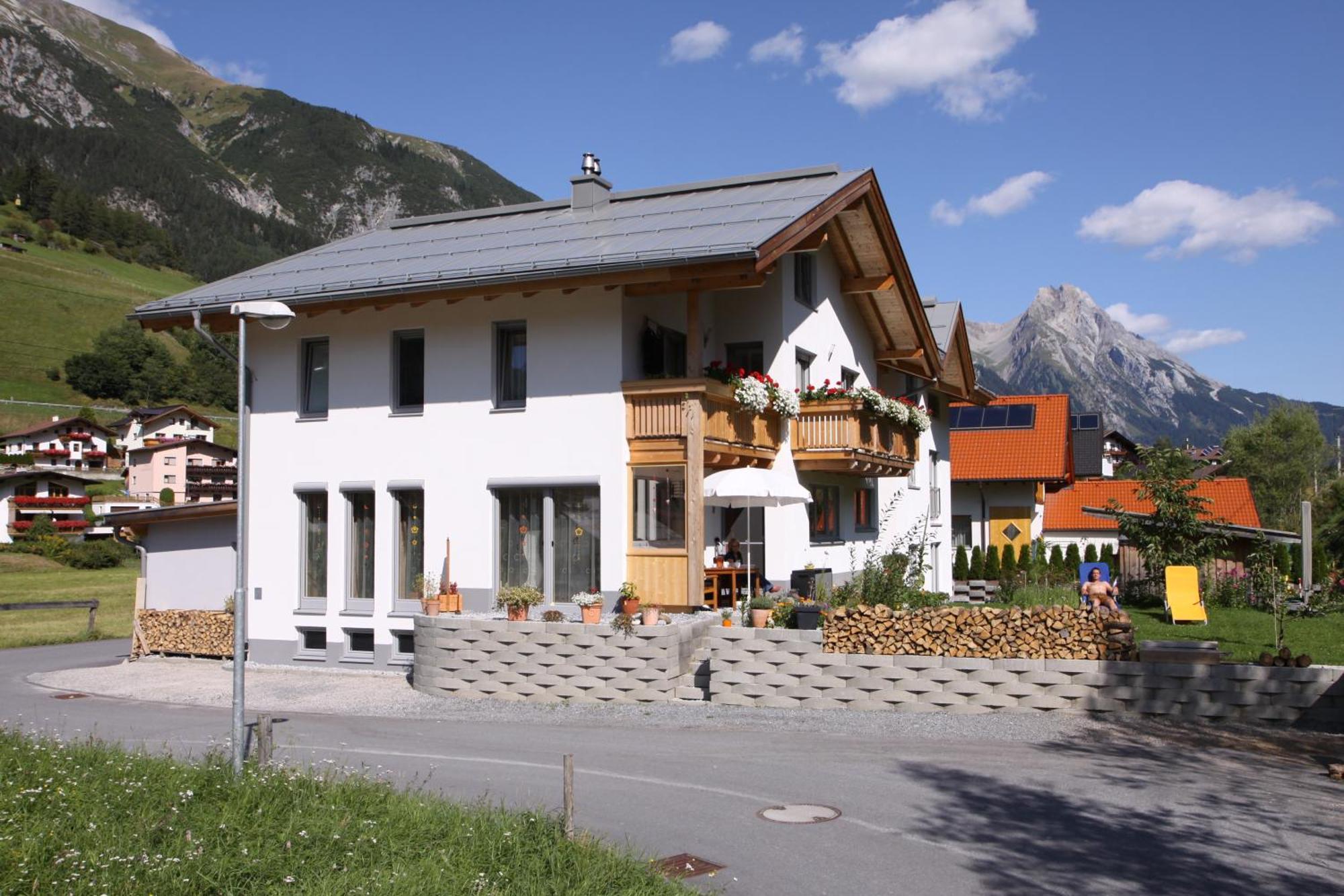 Ferienhaus Gundi Pettneu am Arlberg Exterior photo
