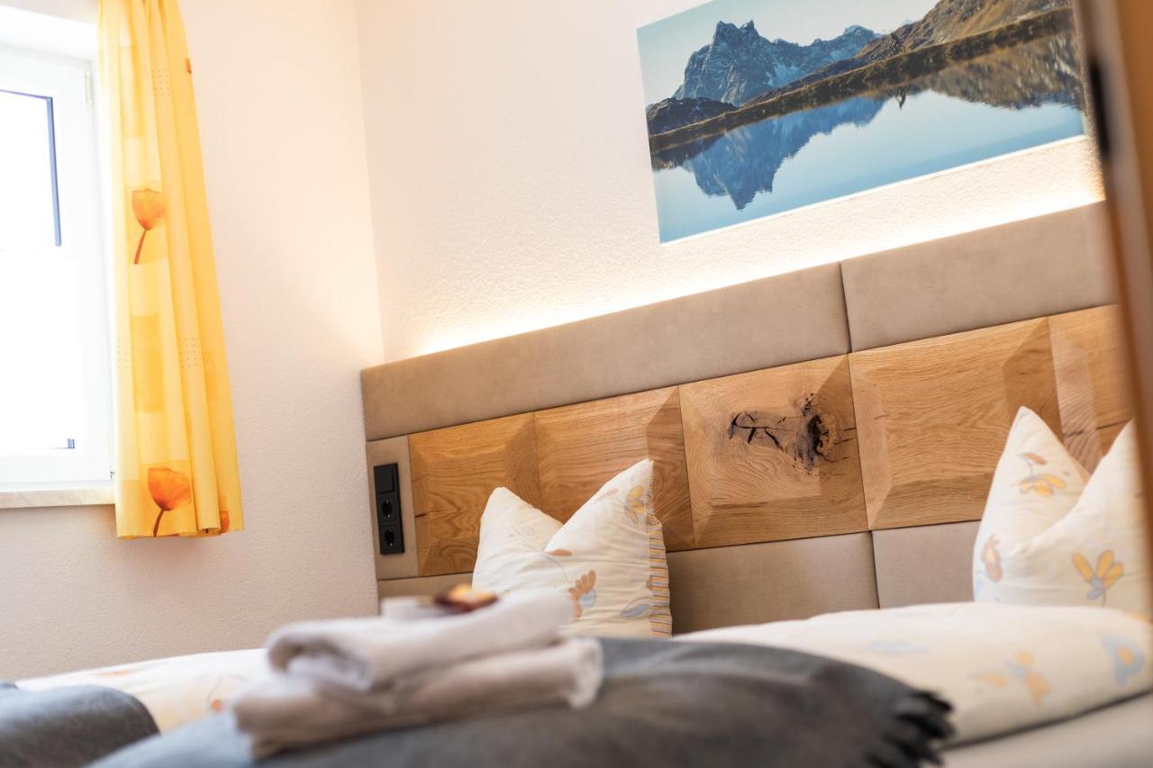Ferienhaus Gundi Pettneu am Arlberg Exterior photo